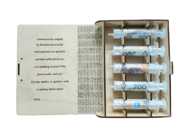 Prezent na 18 - drewniana dekoracja - wypalane w drewnie - obrazek 3