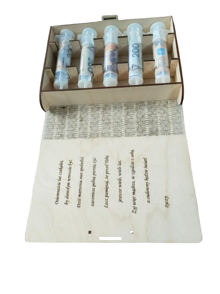 Prezent na 18 - drewniana dekoracja - wypalane w drewnie - obrazek 4