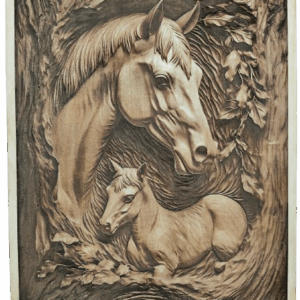 Klacz ze Źrebakiem - drewniana dekoracja na ścianę - wypalane w drewnie