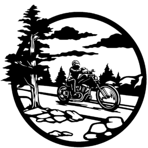 Motocyklista w górach - drewniana dekoracja na ścianę