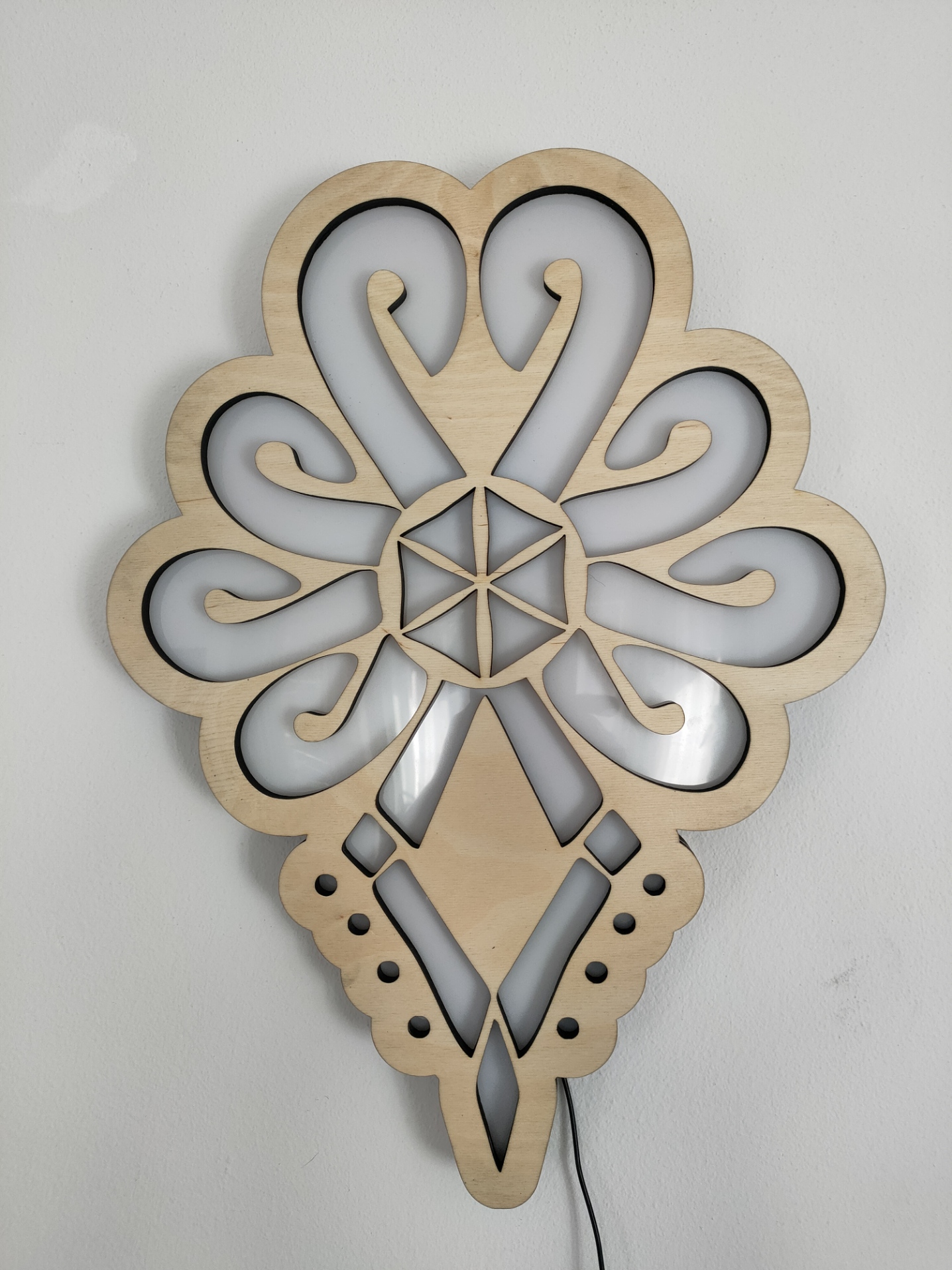 Parzenica RGB LED - Drewniana dekoracja na ścianę - różne kolory