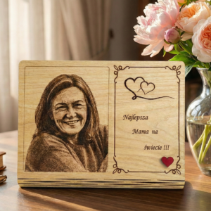 Portret Wypalany w Drewnie na Dzień Matki i inne okazje.